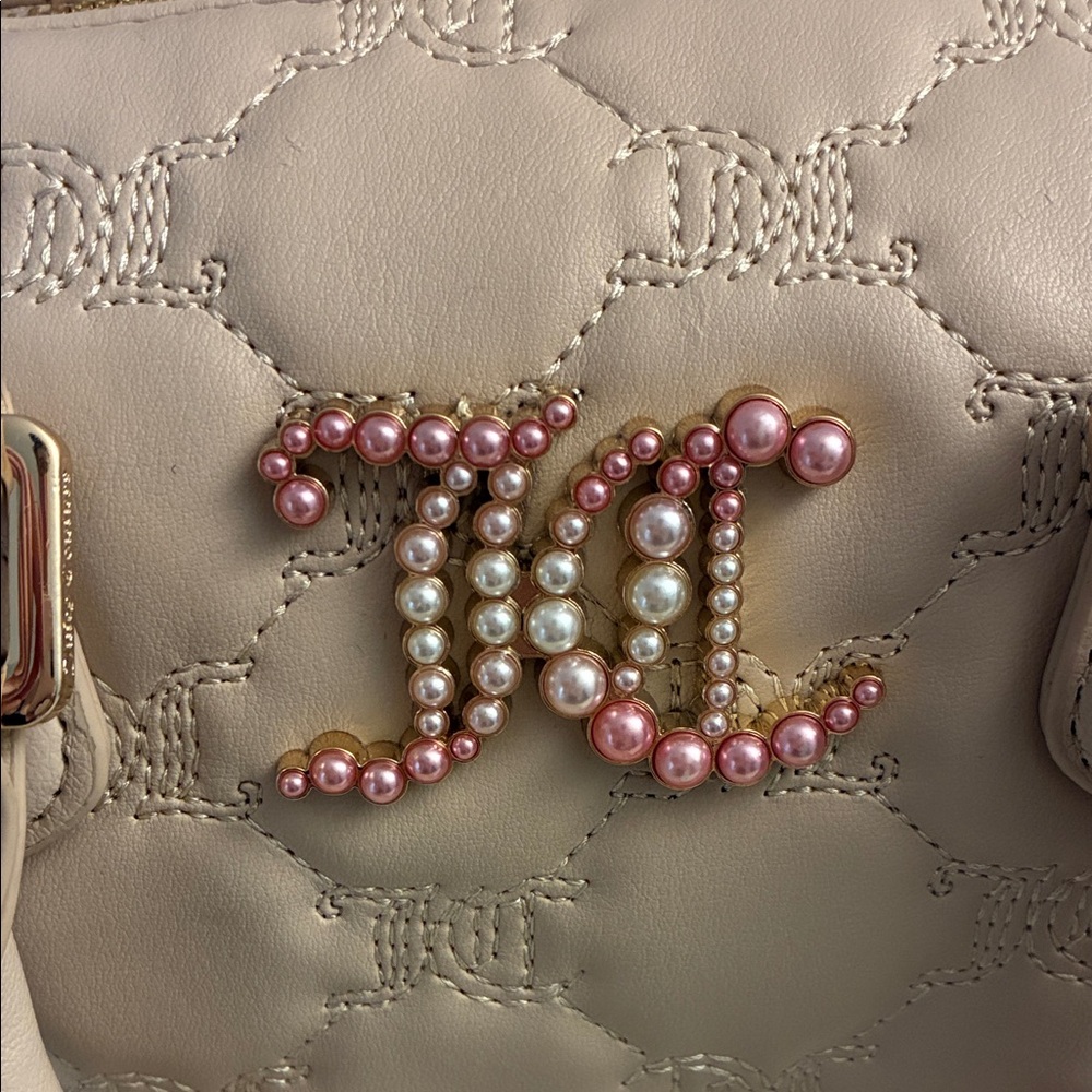NWT 💖 Juicy Couture Quilted Beige Satchel with Pearl Accent - Picture 4 of 8